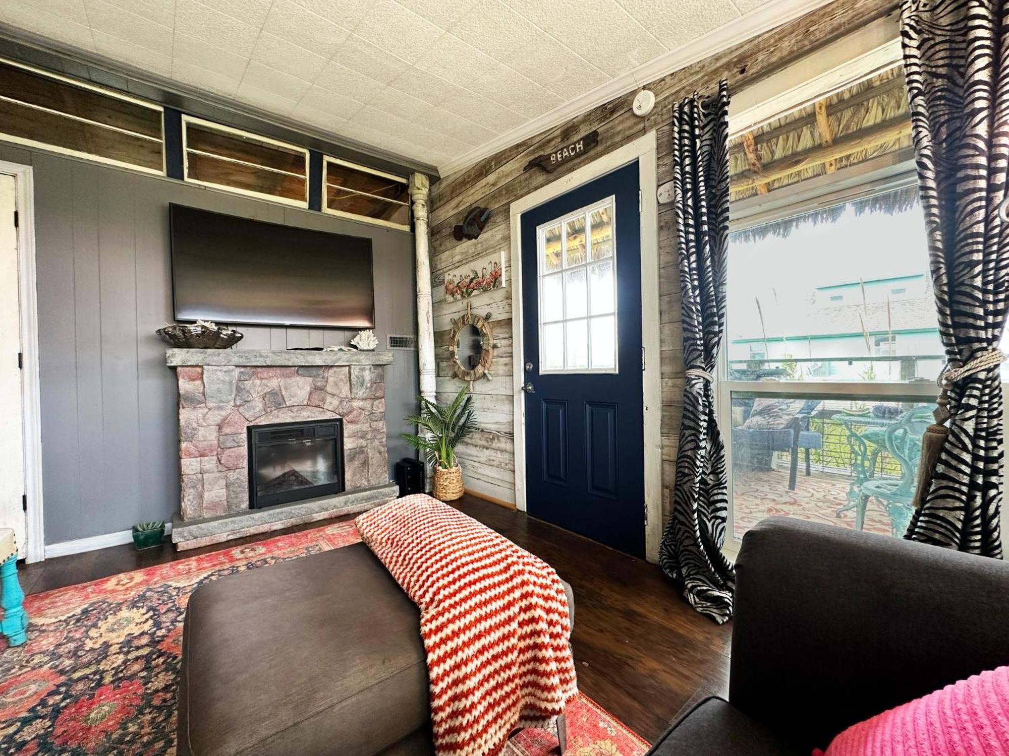 Salty Dog Cottage เซิร์ฟไซด์บีช ภายนอก รูปภาพ